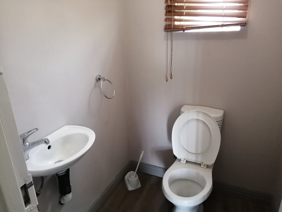 To Let commercial Property for Rent in Doorn Free State